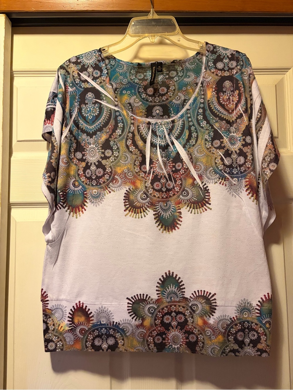 Susan Lawrence White Multicolor Paisley Short-Sleeve Top
